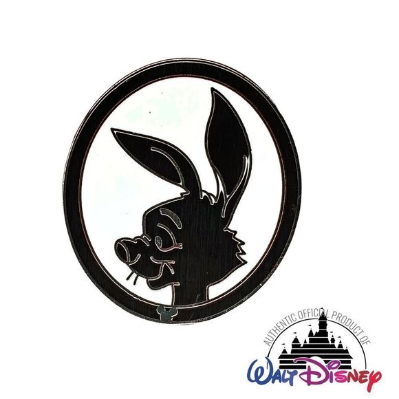 Rare Winnie the Pooh Rabbit Disney Trading Pin - Picture 1 of 4